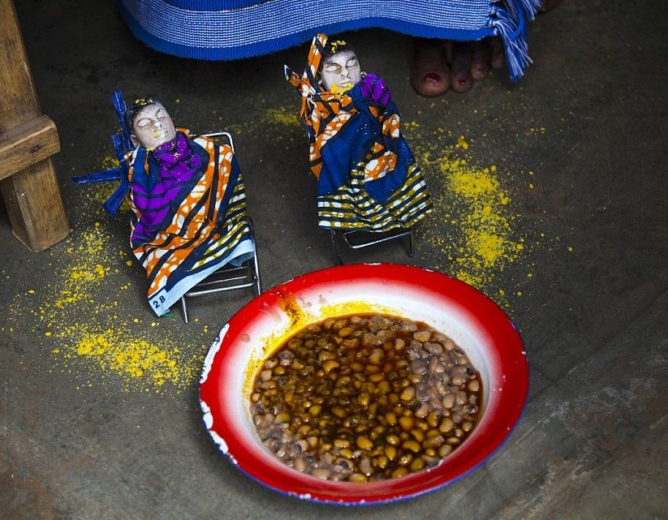 Kinkirsi : les enfants jumeaux chez les moose, entre mystère et bénédiction