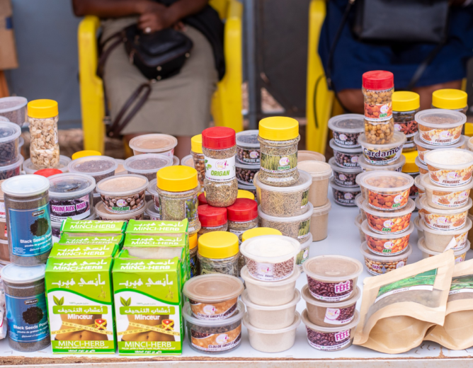 La Foire des Produits Locaux : Célébrer le Savoir-Faire et Consommer Burkinabè