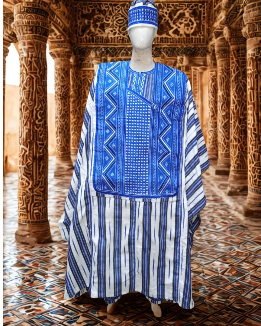 Tenue traditionnelle majestueuse en Faso Dan Fani
